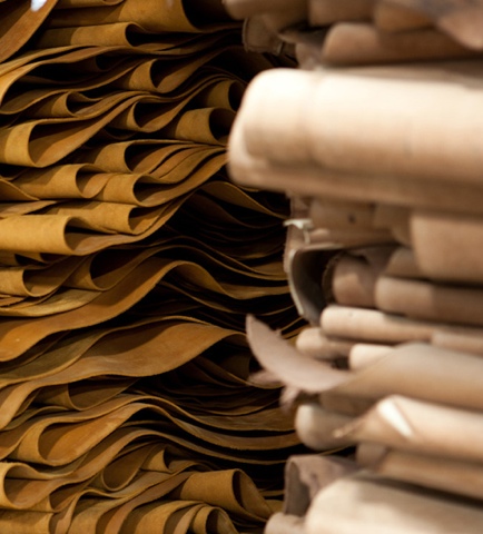 traditional Tuscany Leather production